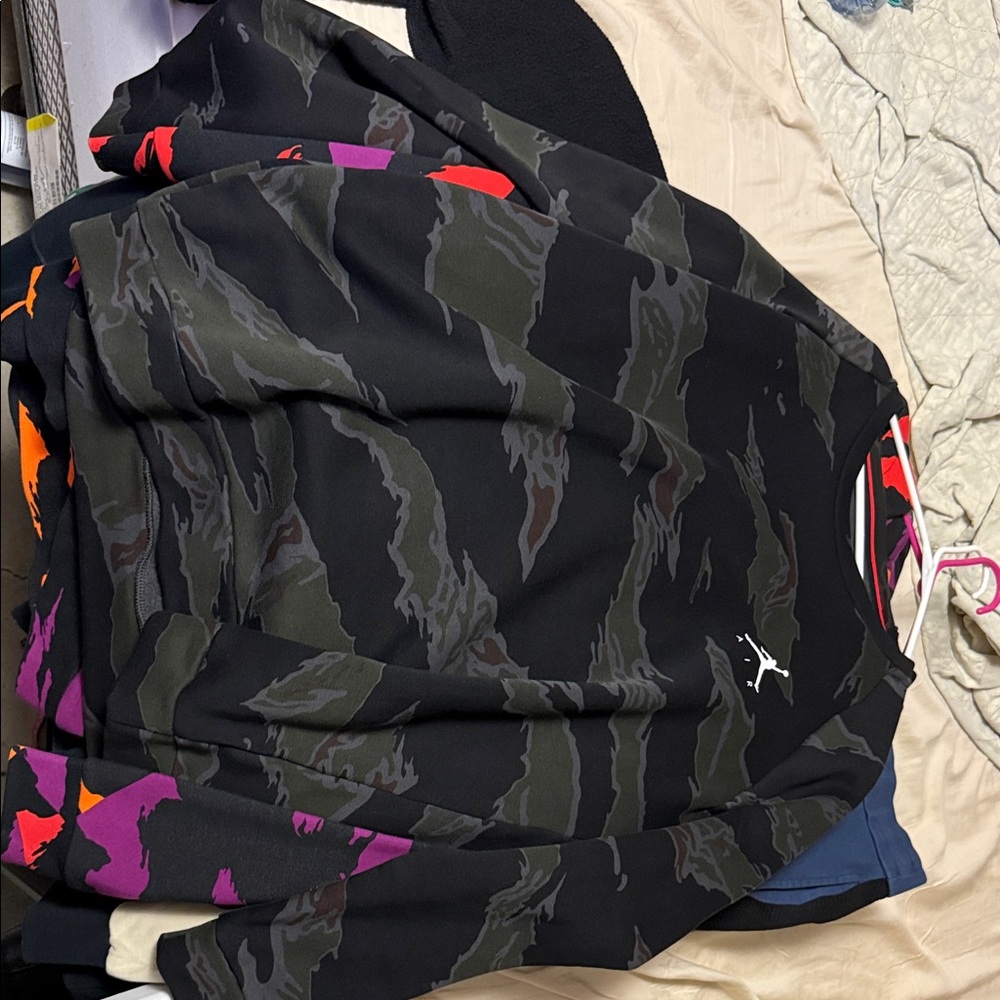 Jordan Black Sweatshirt